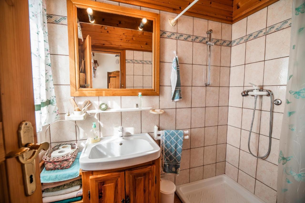 Authentic Countryside Villa With Hot Tub Veliki Kamen Exterior foto